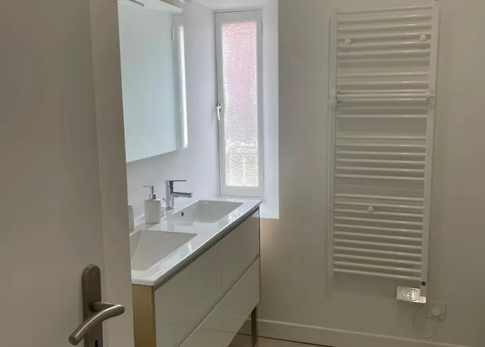 Appartement Spacious Of 120 M In *