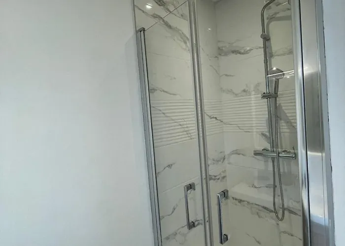 Spacious Of 120 M In Gujan-Mestras
