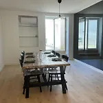Spacious Of 120 M In アパート