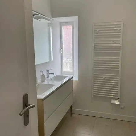 Apartment Spacious Of 120 M In