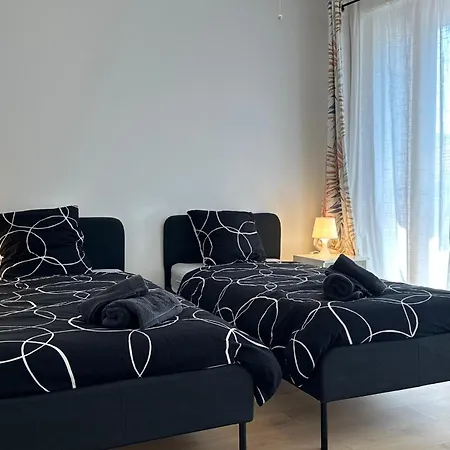 Spacious Of 120 M In Gujan-Mestras