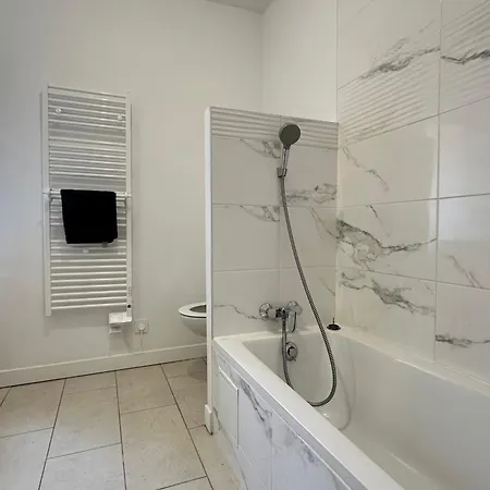 Apartment Spacious Of 120 M In *