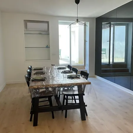Spacious Of 120 M In Apartment *
